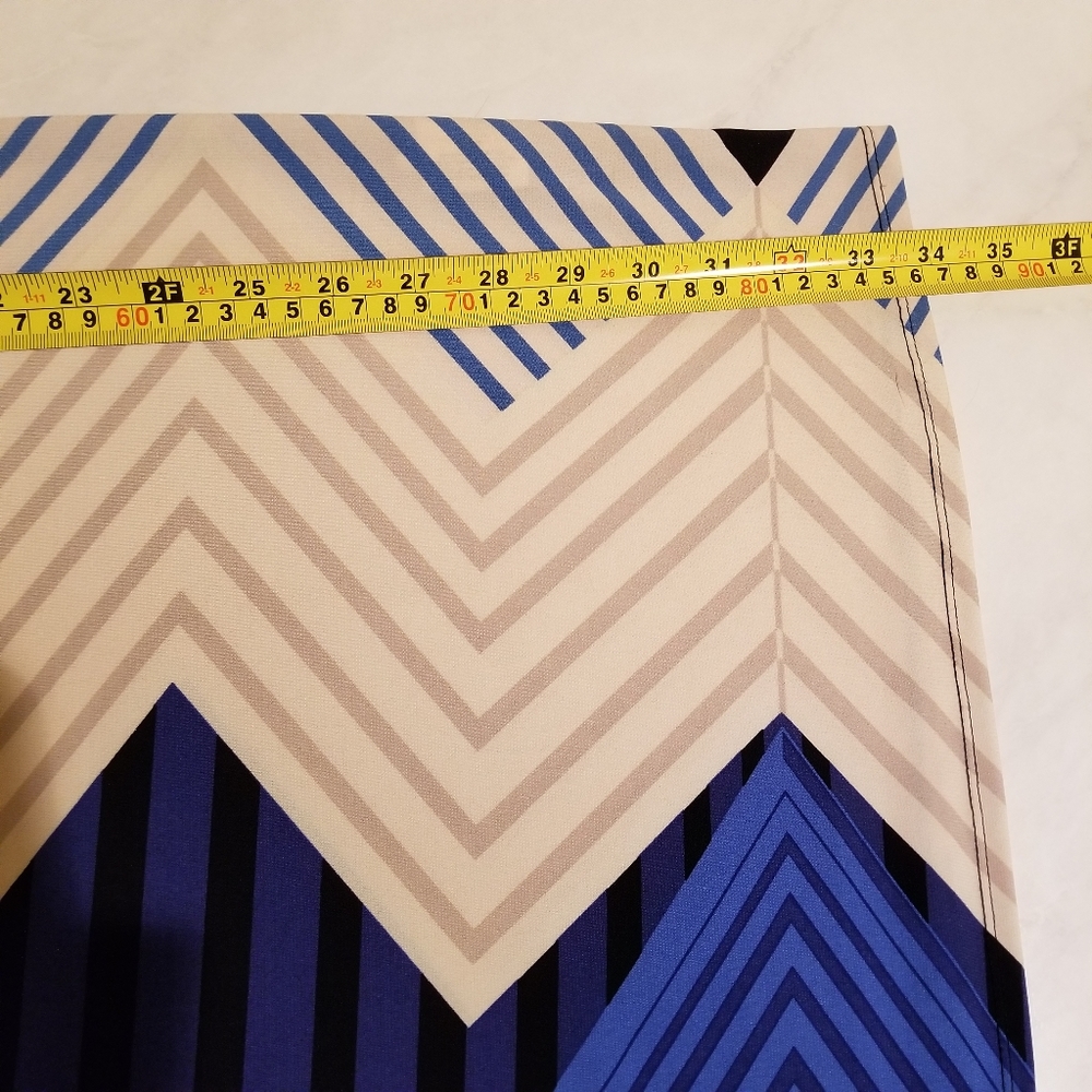 Tiana B. Shift Dress Geometric Stripe Design Blue Cream Nude - Picture 8 of 12